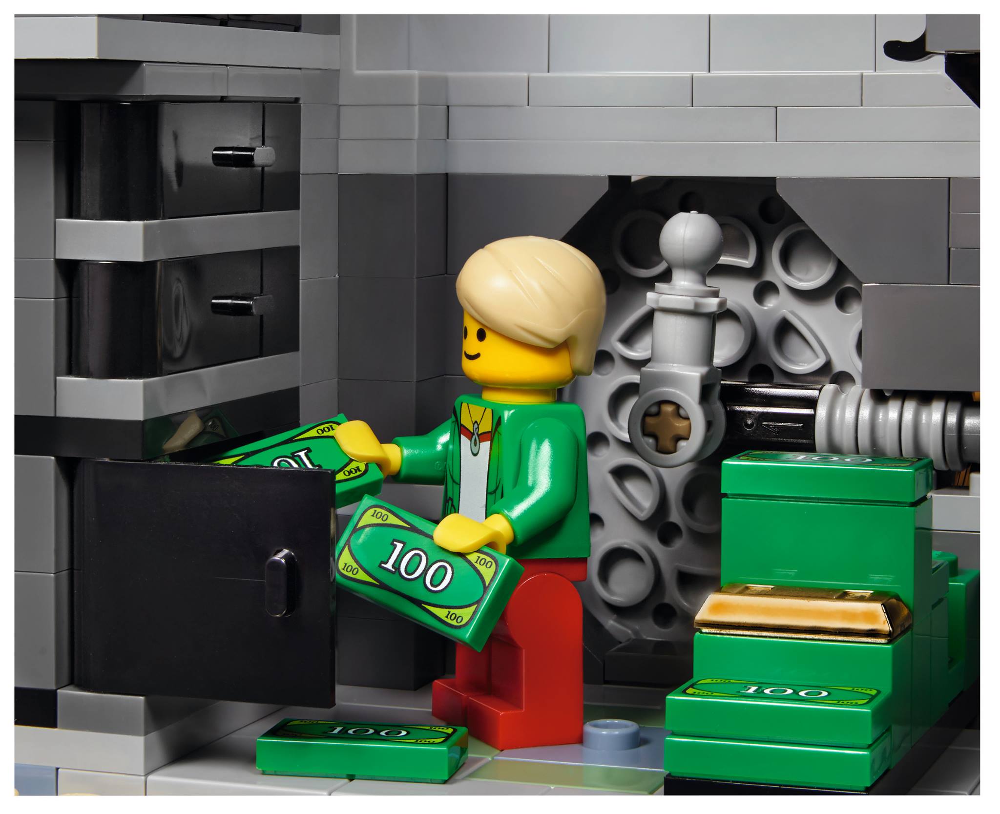 LEGO Brick Bank 10251 Modular Building Up for Order! Bricks and Bloks
