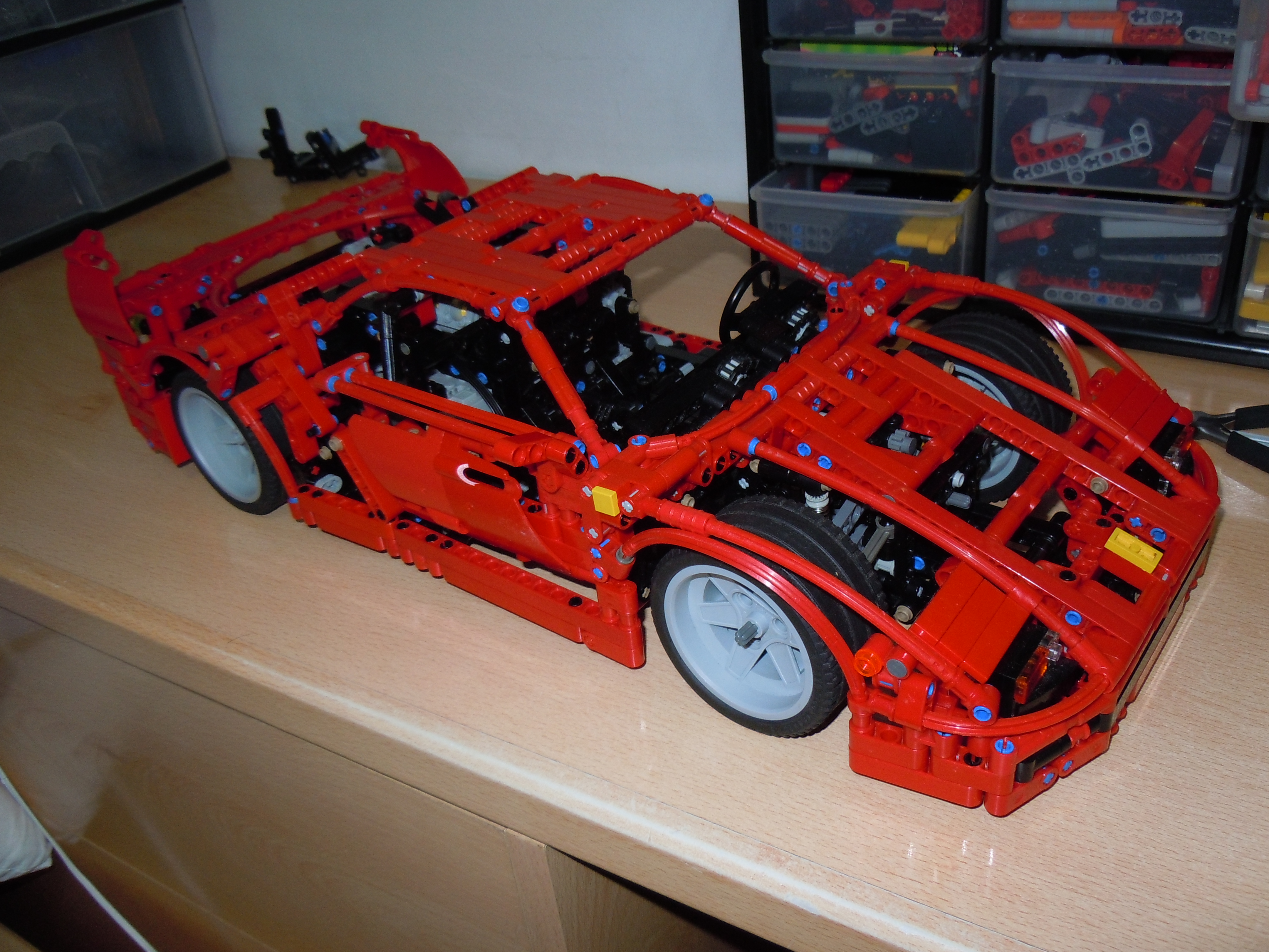 “Ferrari F40” by Technic Gears