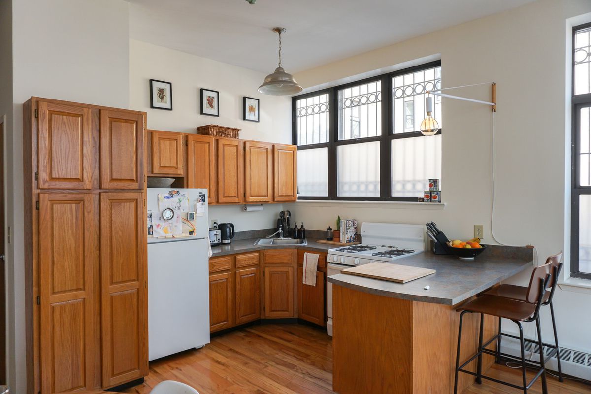 Would you rent this loft in Red Hook near the Gowanus Expressway for