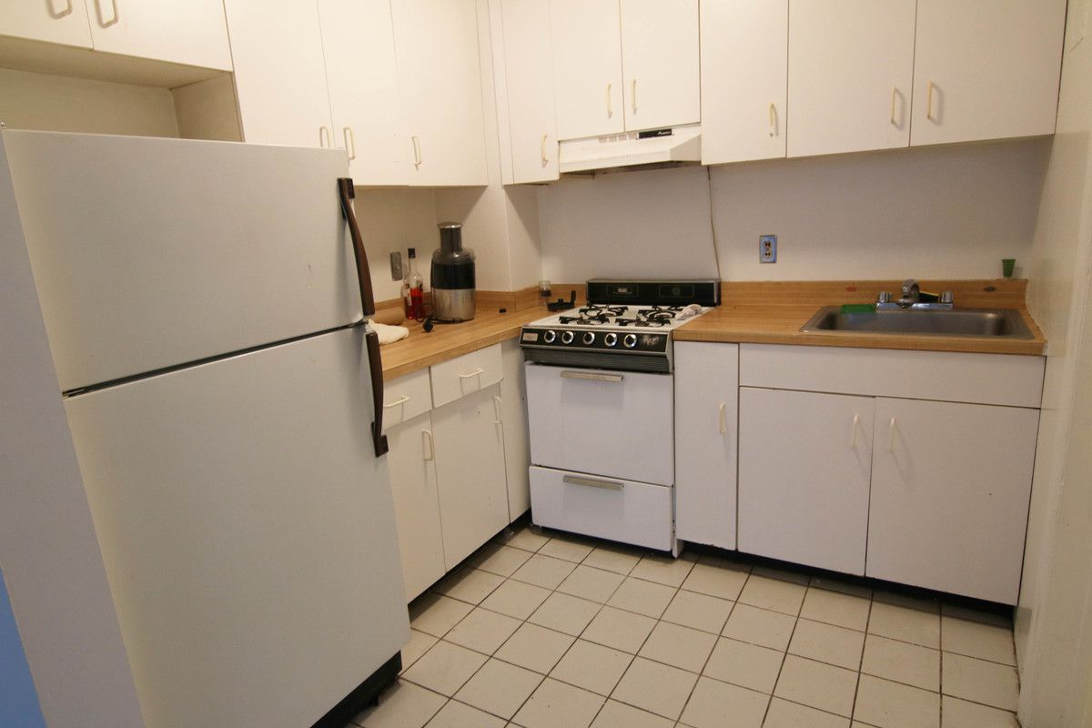 Would you rent this 'authentic' UWS one bedroom?