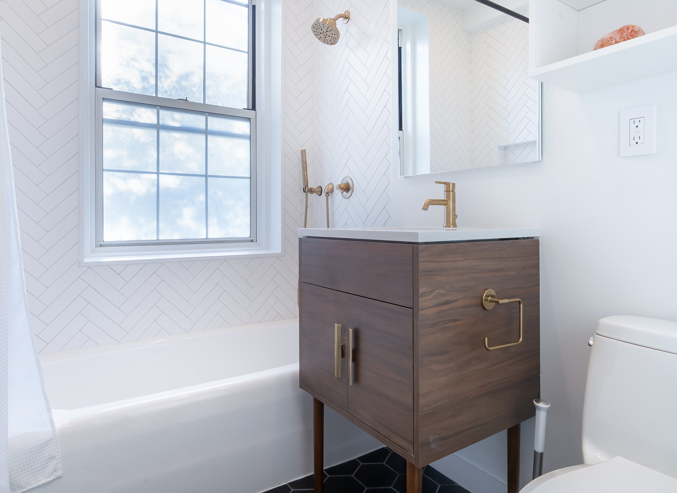 How much does it cost to renovate a bathroom in Manhattan, Brooklyn