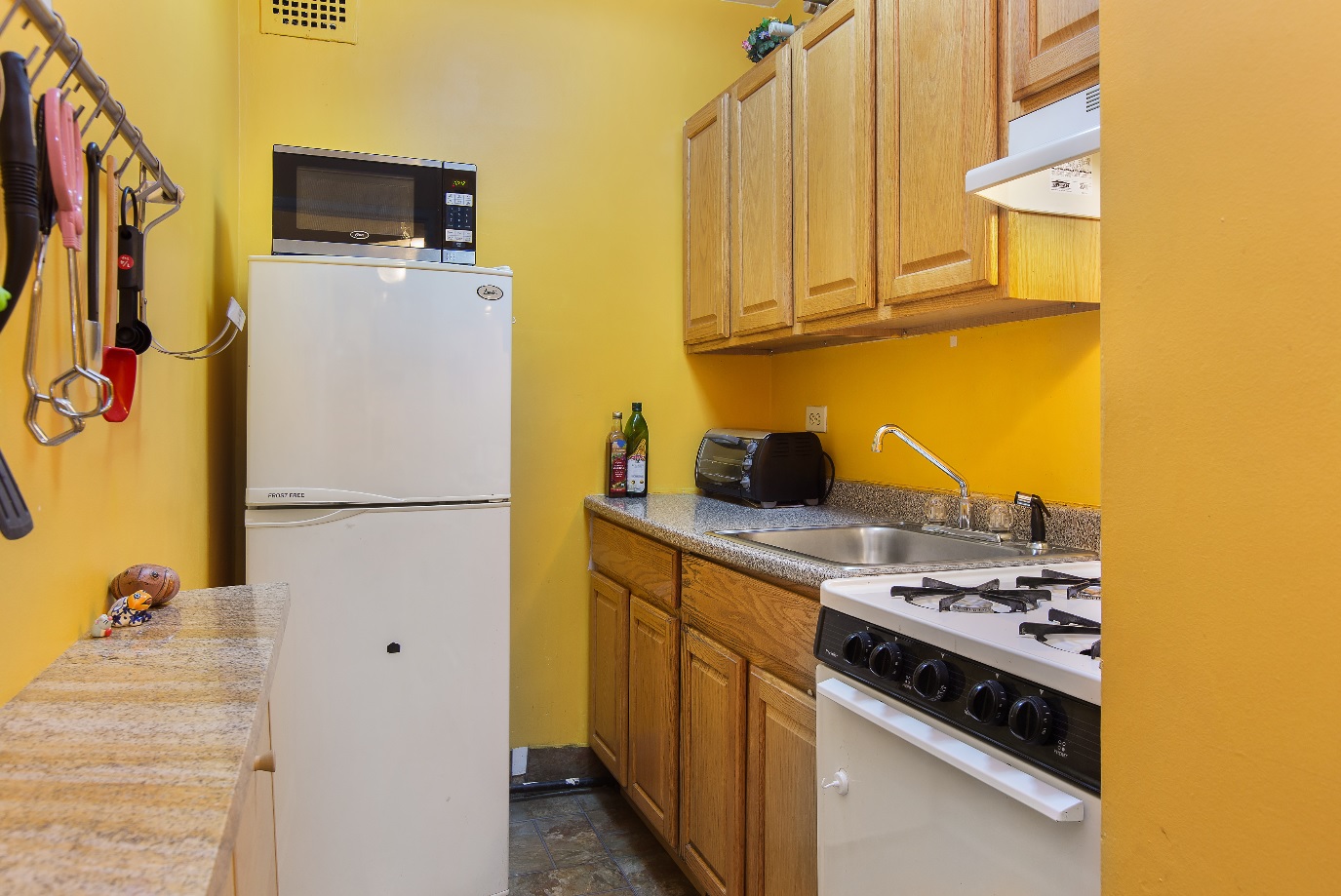 An architect weighs in This 239,000 Windsor Terrace studio could