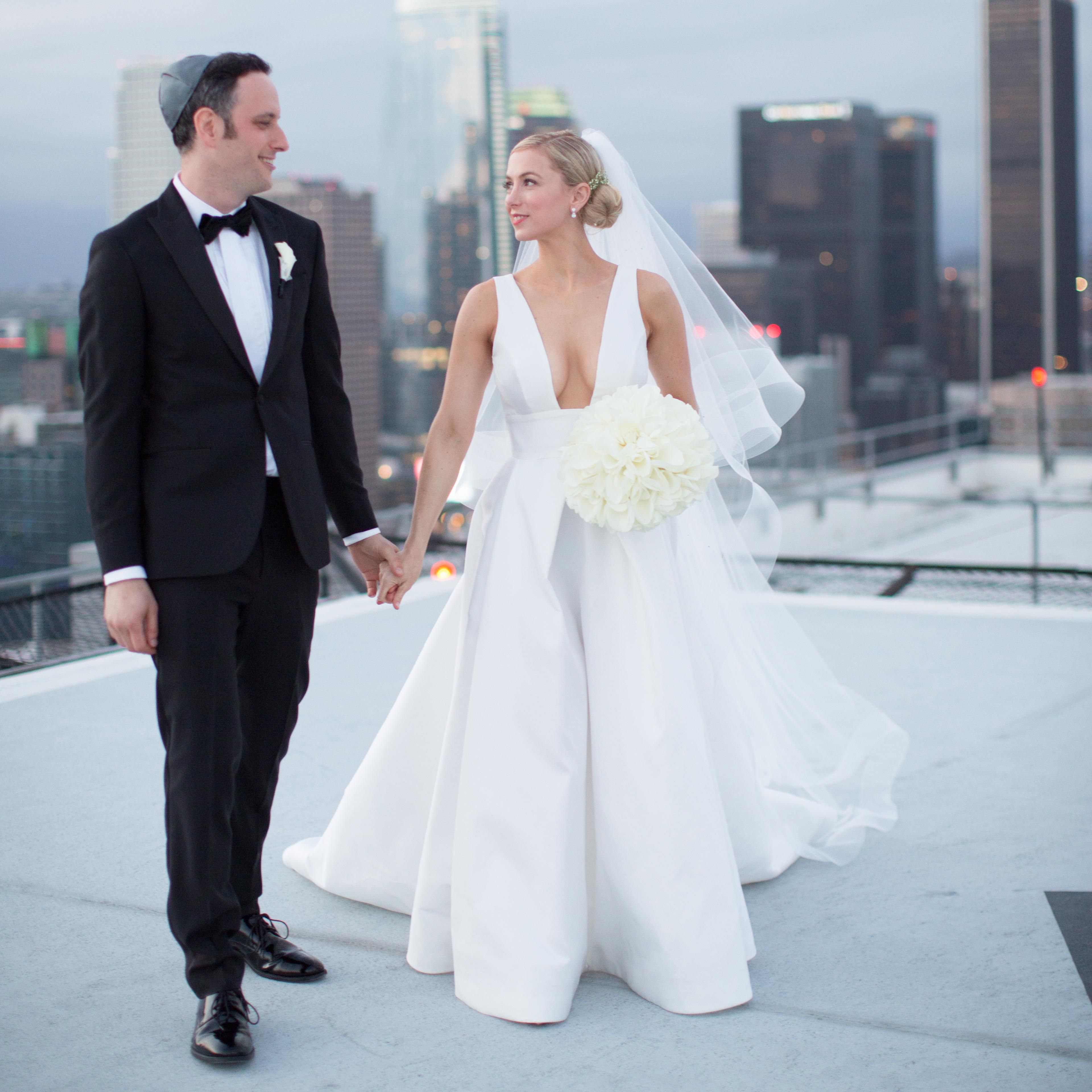 Inside Iliza Shlesinger's Life With Husband and How Much She Is Worth Now