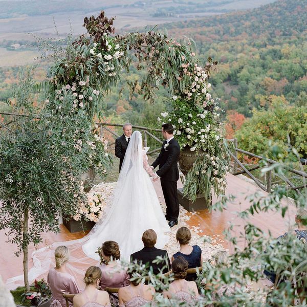 Kate Upton's Wedding Dress Is About to Be Your New Dream Gown