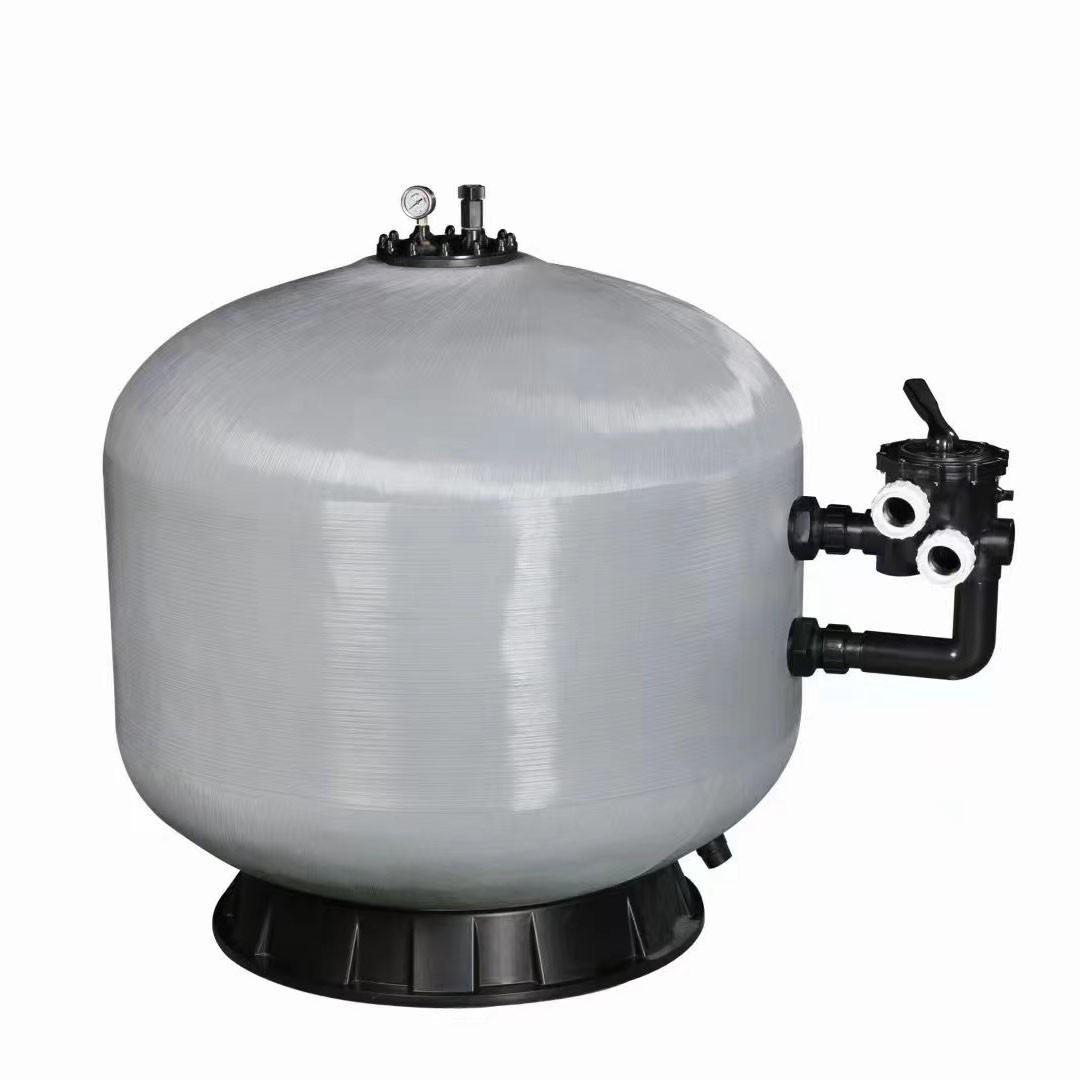 Side mounted swimming pool sand filter