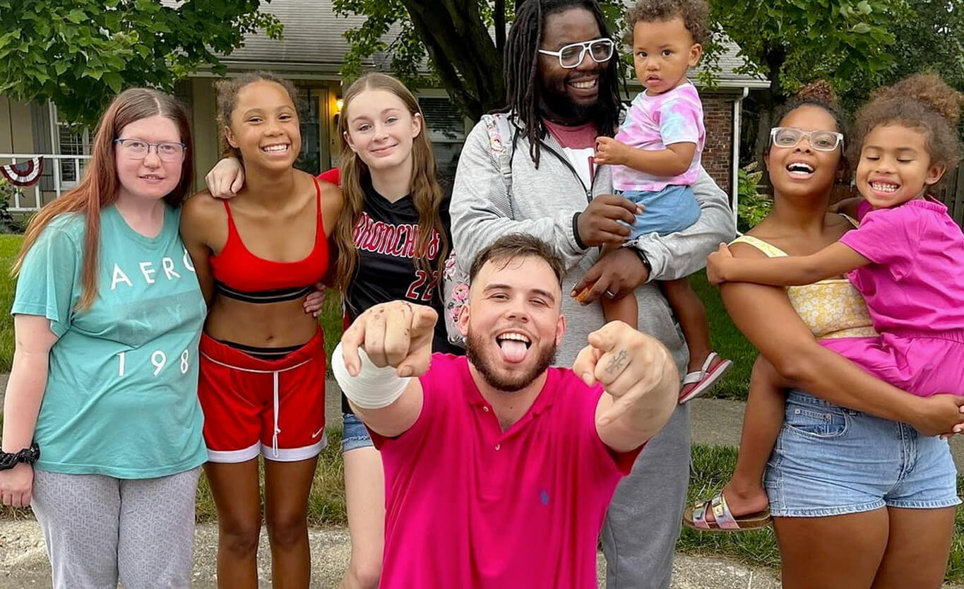 Over 500K raised for pizza delivery man who saved 5 minors from