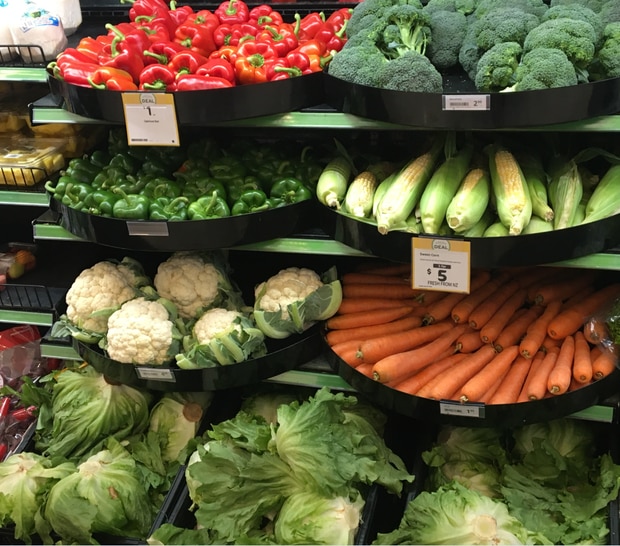 New Zealand supermarket trials plasticfree produce in 3 stores