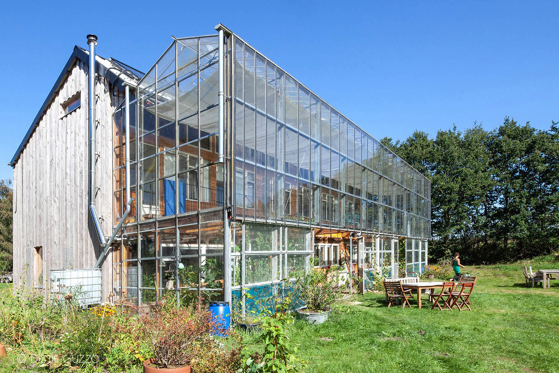 This Dutch ‘Greenhouse’ project is more than just an ecohome, it’s a