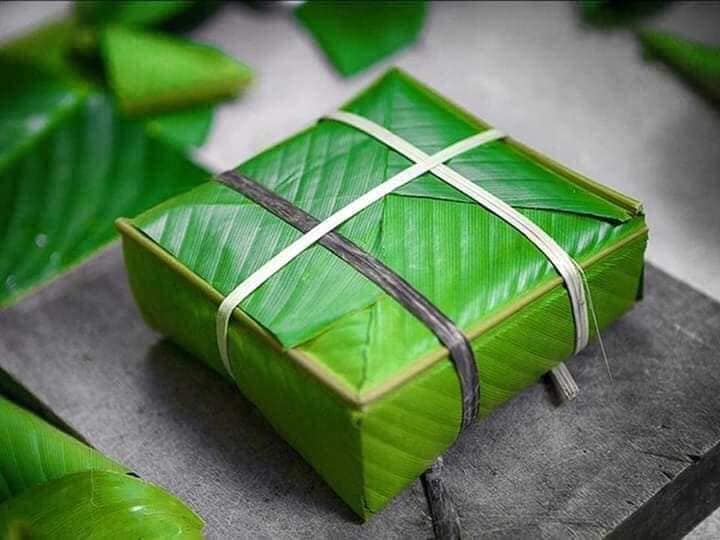 Awesome applications for Banana leaves as a replacement for plastic