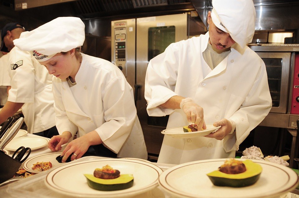 Diventare Chef: Ecco Come Fare Brindando.com 637_x_960_jpg
