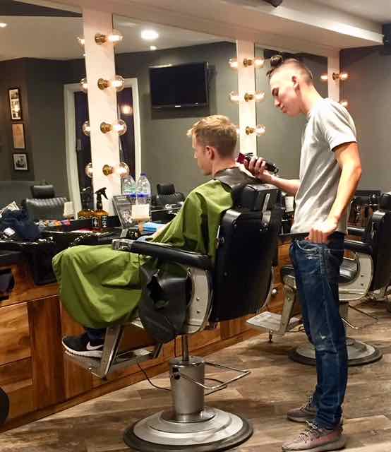 Franco's Barbering Lounge Men’s hairdressing and male grooming deals