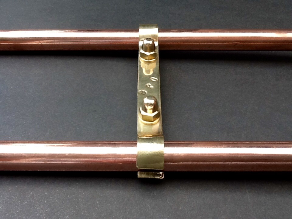 65mm Pipe Spacing Bracket Shower Plumbing Solid Brass 15mm Pipes