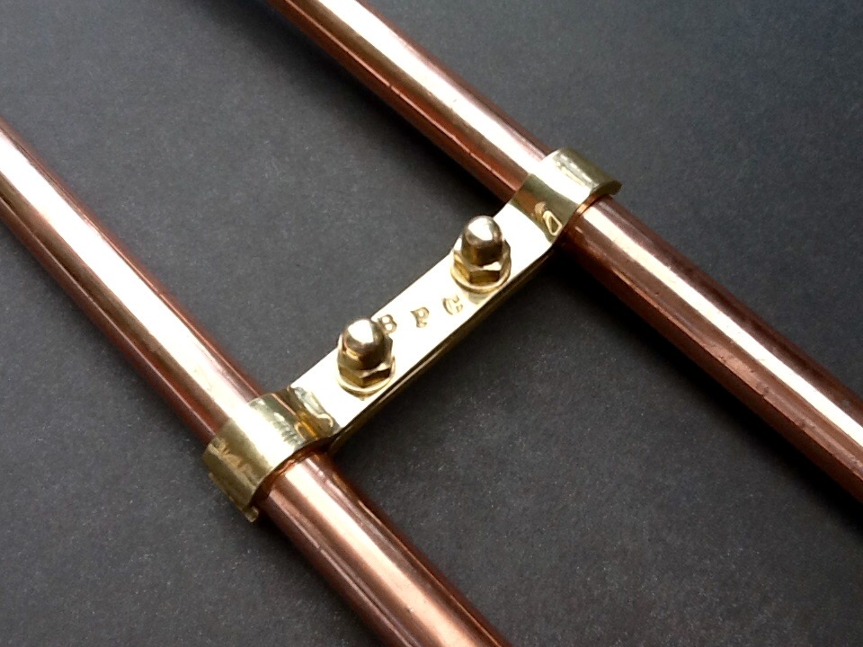 70mm Pipe Spacing Bracket Shower Plumbing Solid Brass 15mm Pipes