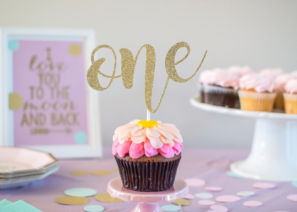 A Sorta Simple First Birthday Party Brittany L Bergman a-sorta-simple-first-birthday-party-brittany-l-bergman