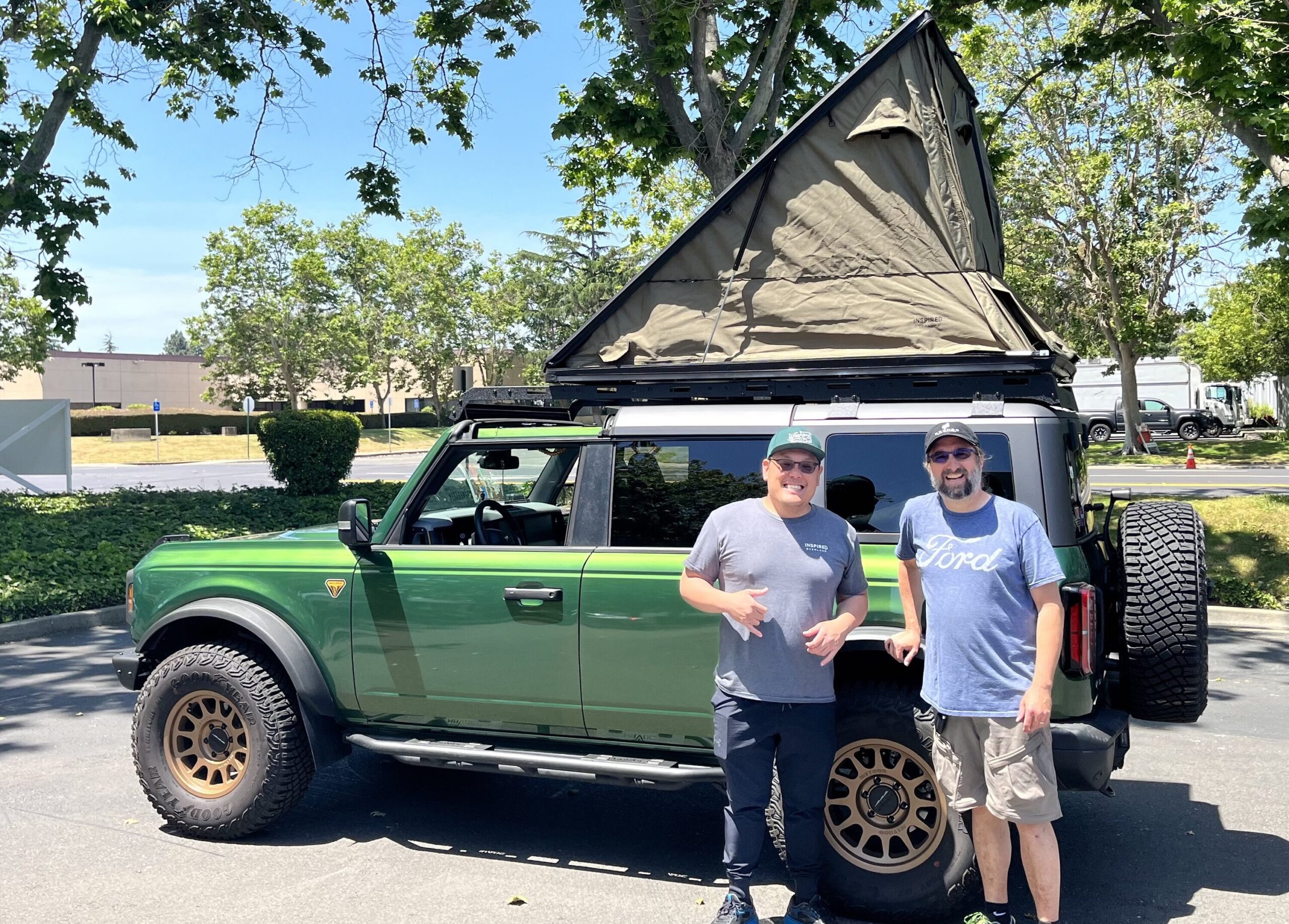 Inspired Overland RTT and Hooke Roof Rack installed Bronco6G 2021+ Ford Bronco & Bronco
