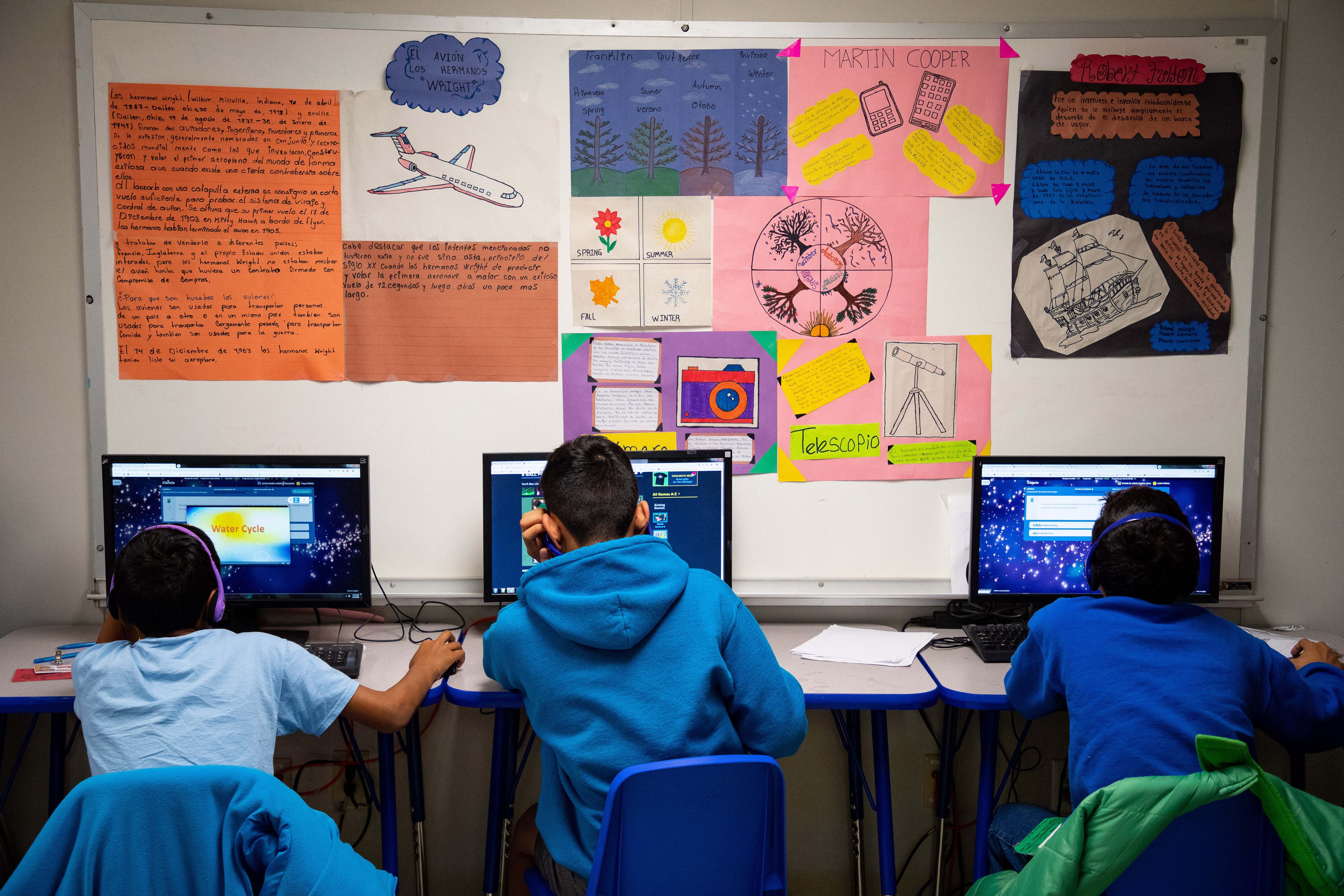 Bridging digital divides between schools and communities Brookings