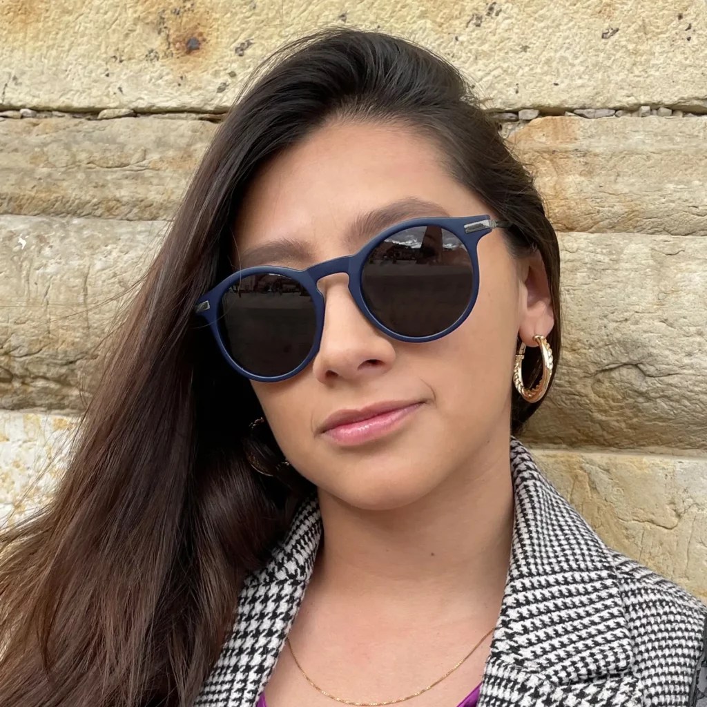 Round Edge Blue Brookletss