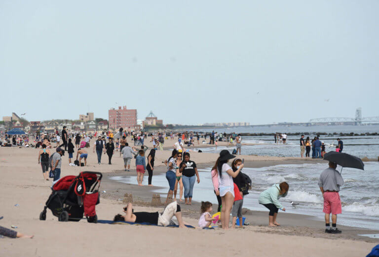 Mobile vaccine buses to offer shot at city beaches, parks Memorial Day