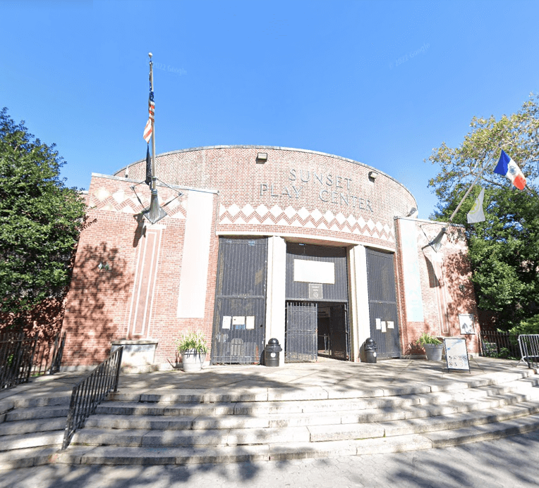 Sunset Park rec center to house 100 asylum seekers as migrant crisis