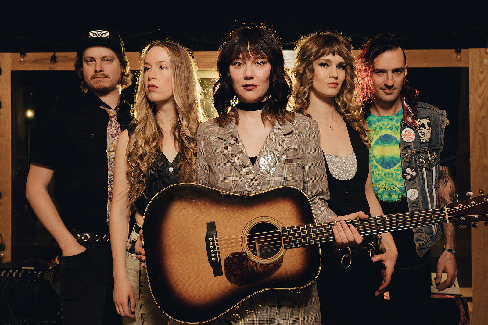 Molly Tuttle & Golden Highway announce new LP 'City of Gold,' share "El