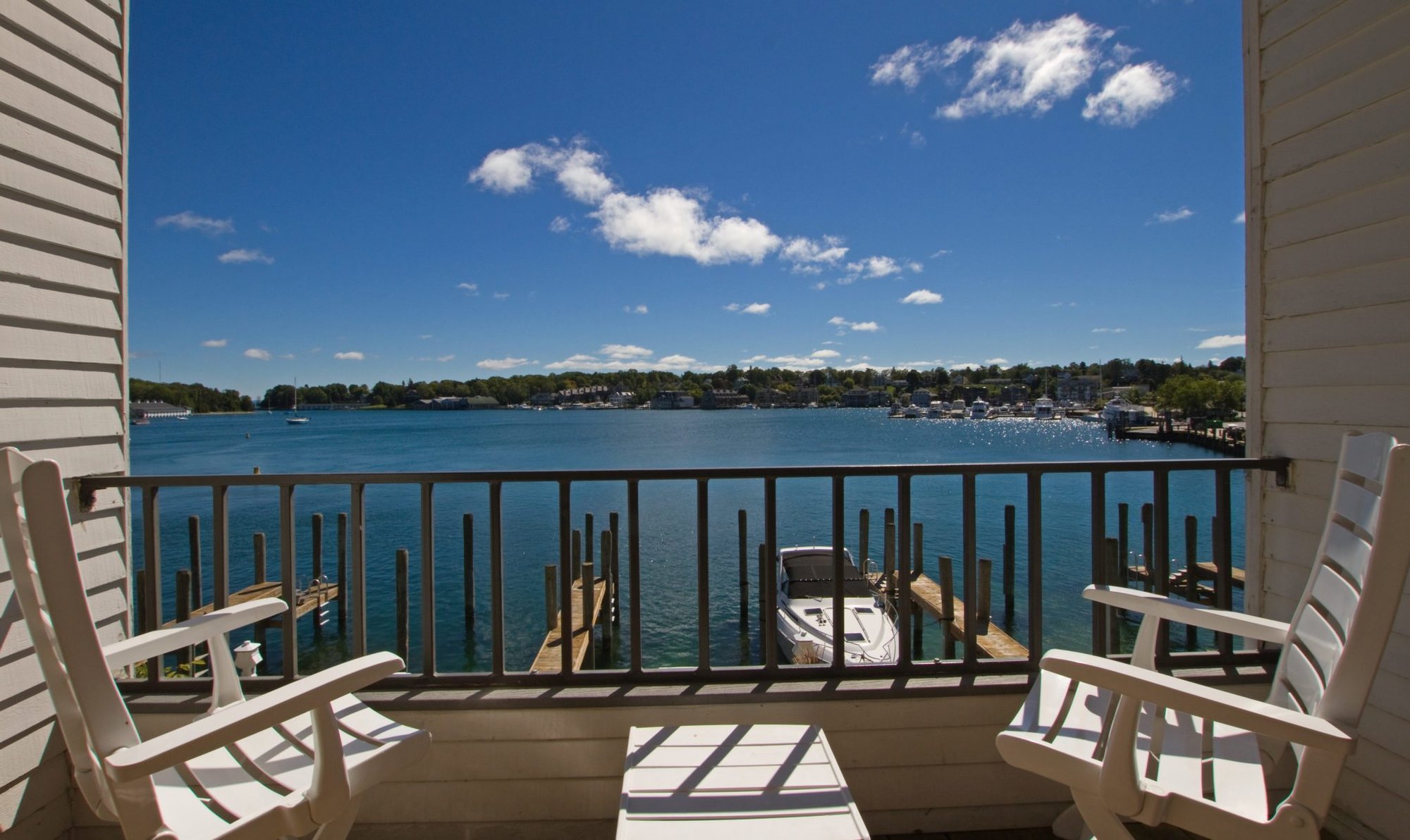 Neighborhood Spotlight Edgewater Inn Condominiums