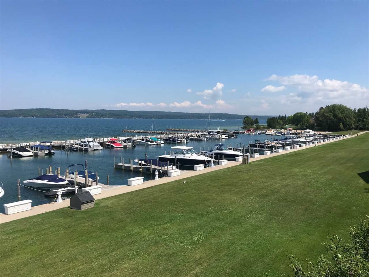 Neighborhood Spotlight Hemmingway Pointe Club Condominiums