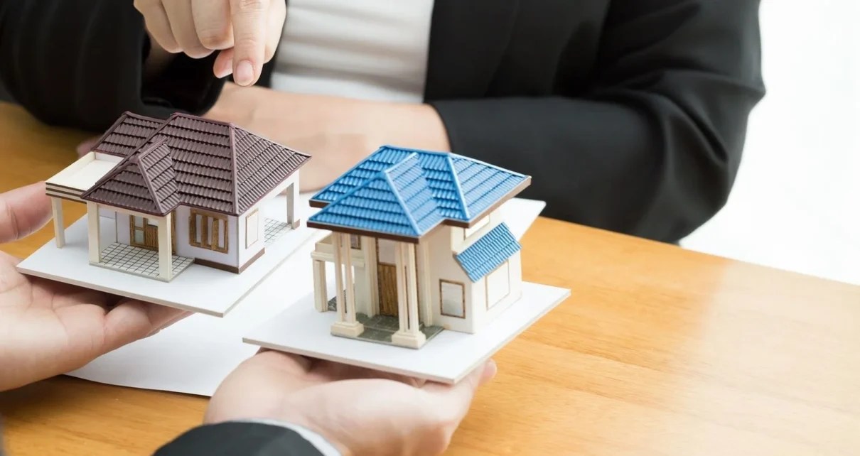 Earthfriendly Homes A Real Estate Comparison The Brown