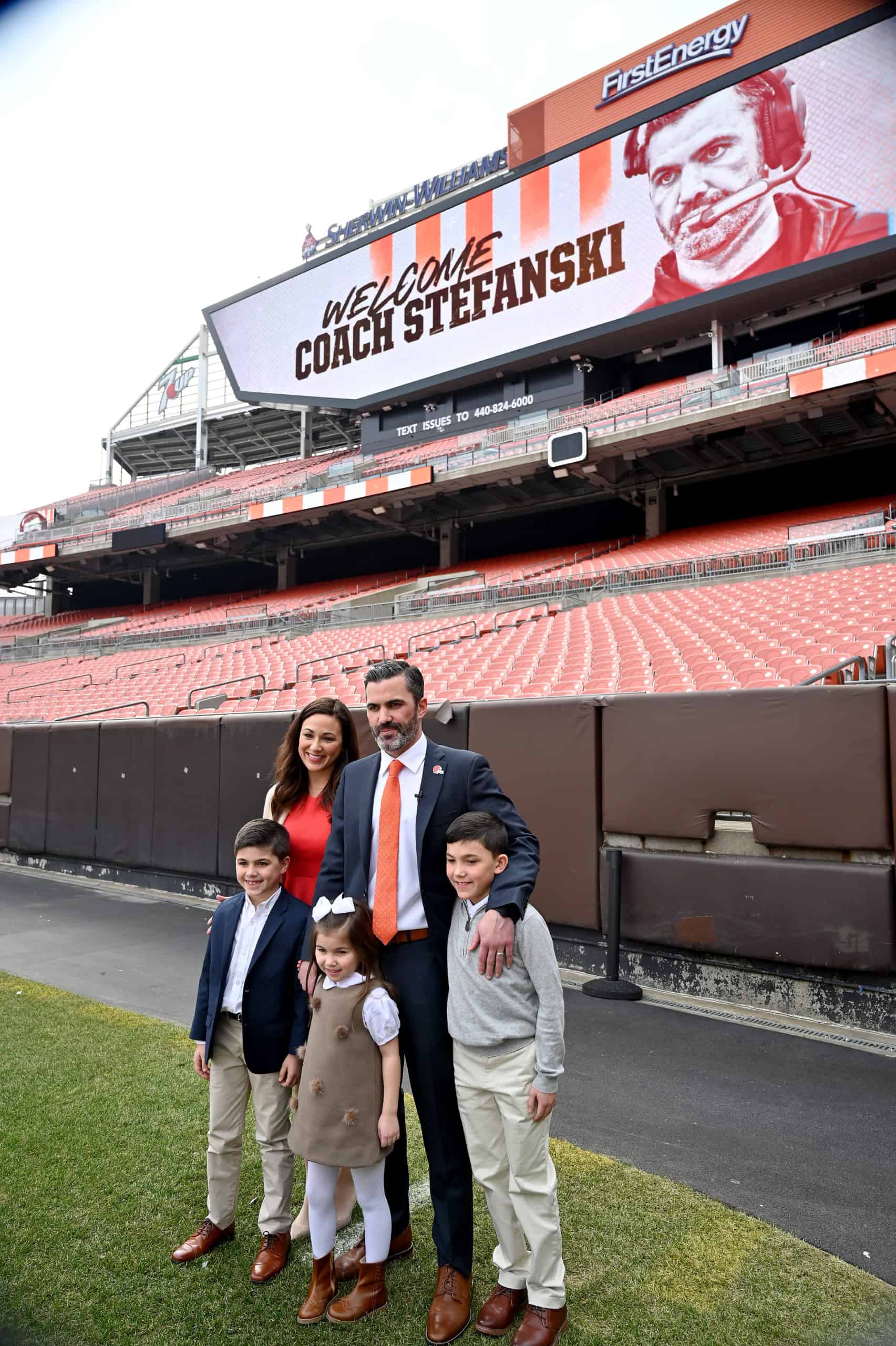 Who Is Browns Coach Kevin Stefanski's Wife, Michelle Stefanski?(03)