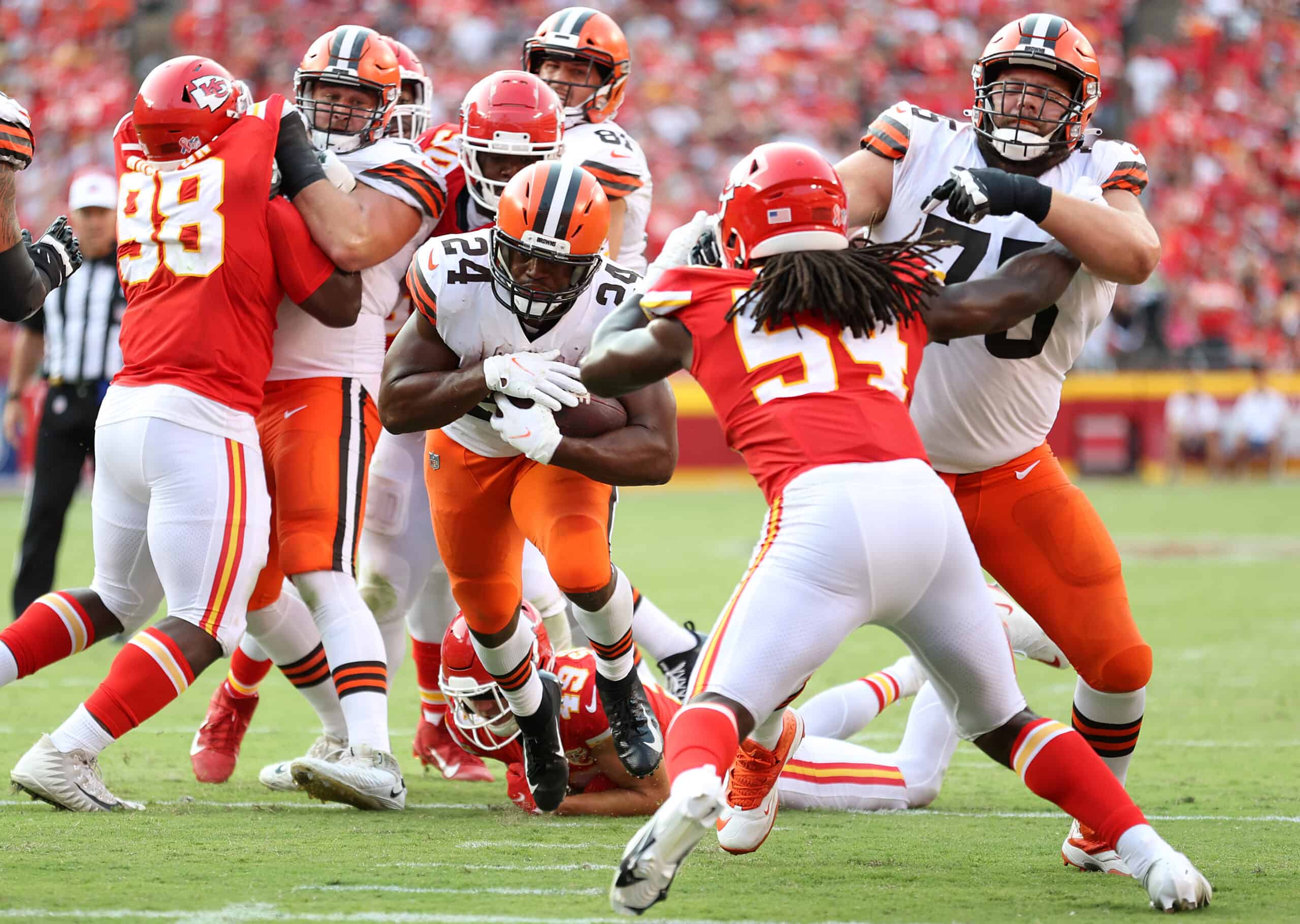 VIDEO Cleveland Browns fall apart, turn ball over 6 times in 21-7.