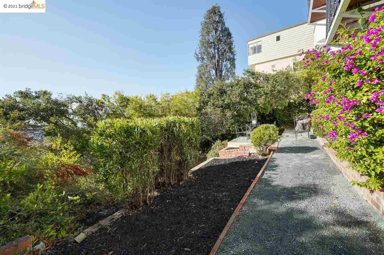 Oakland Oakmore Hillside Home With View Now Listed For Sale At 2041