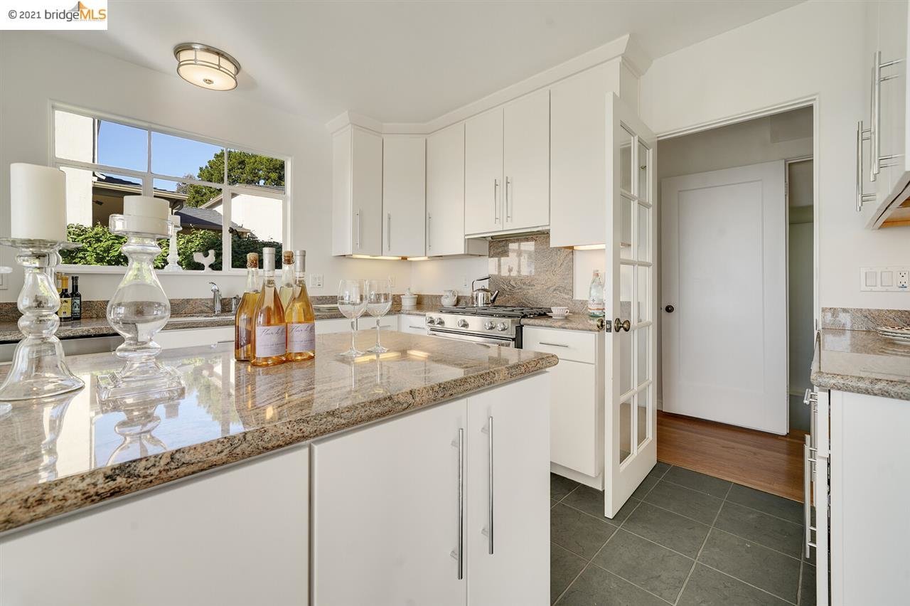 Oakland Oakmore Hillside Home With View Now Listed For Sale At 2041