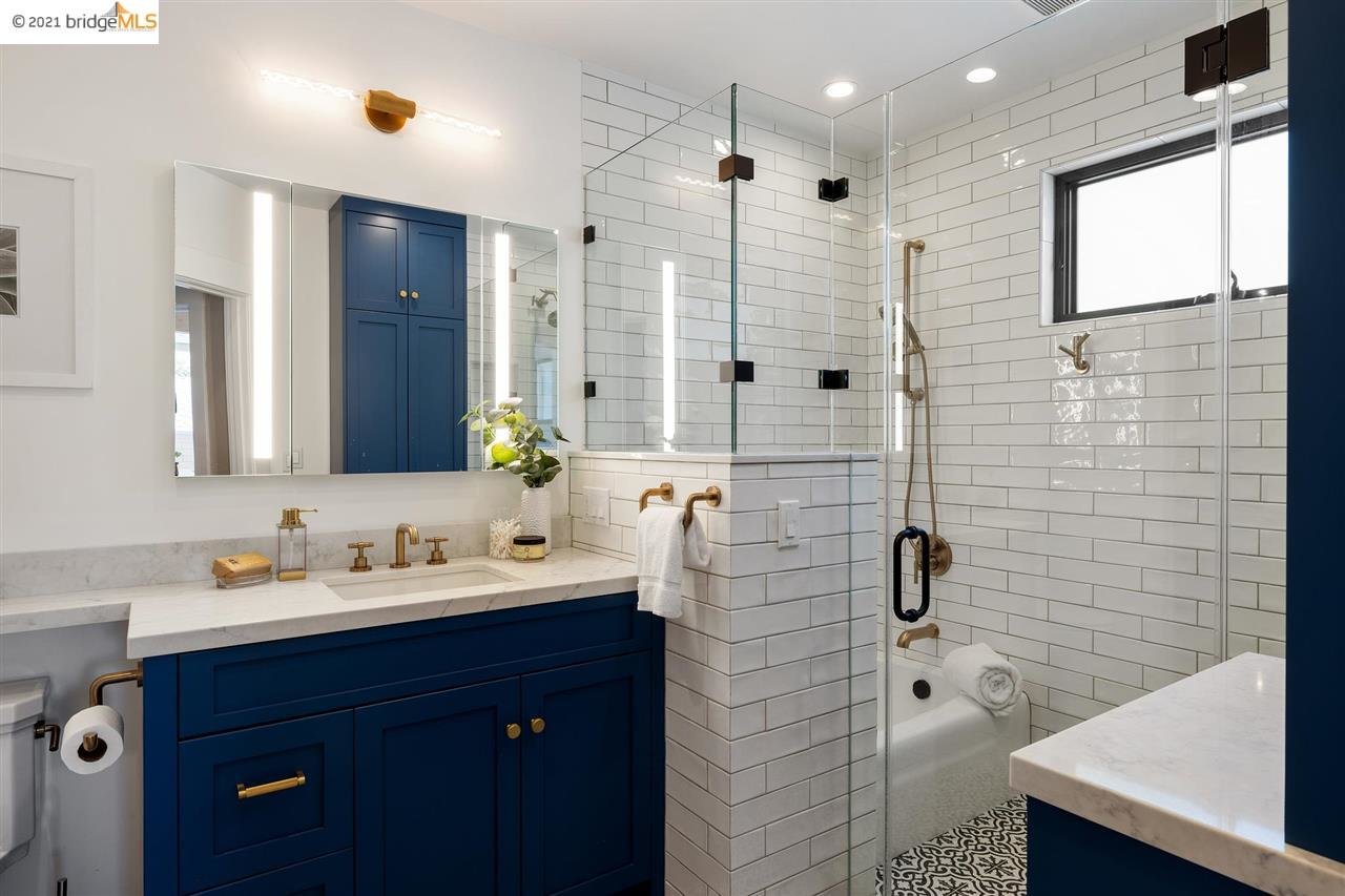 Captivating Oakland Home And Gardens Newly Listed At 578 Weldon Avenue