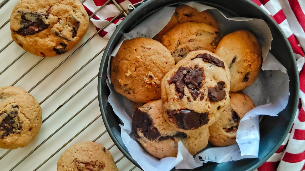 ChickfilA Cookie Recipe Bake a Perfect Chocolate Chunk Cookies at Home