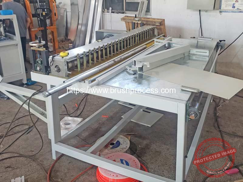 Automatic Paint Roller Fabric Slitting Machine Paint Brush Making Machine Manufacture and