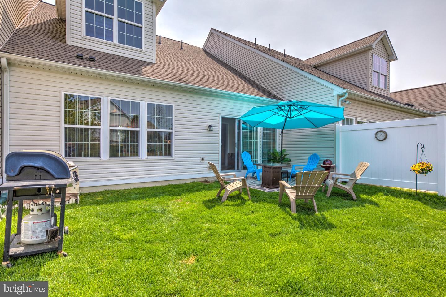 Rear yard Senior Living Options 55+