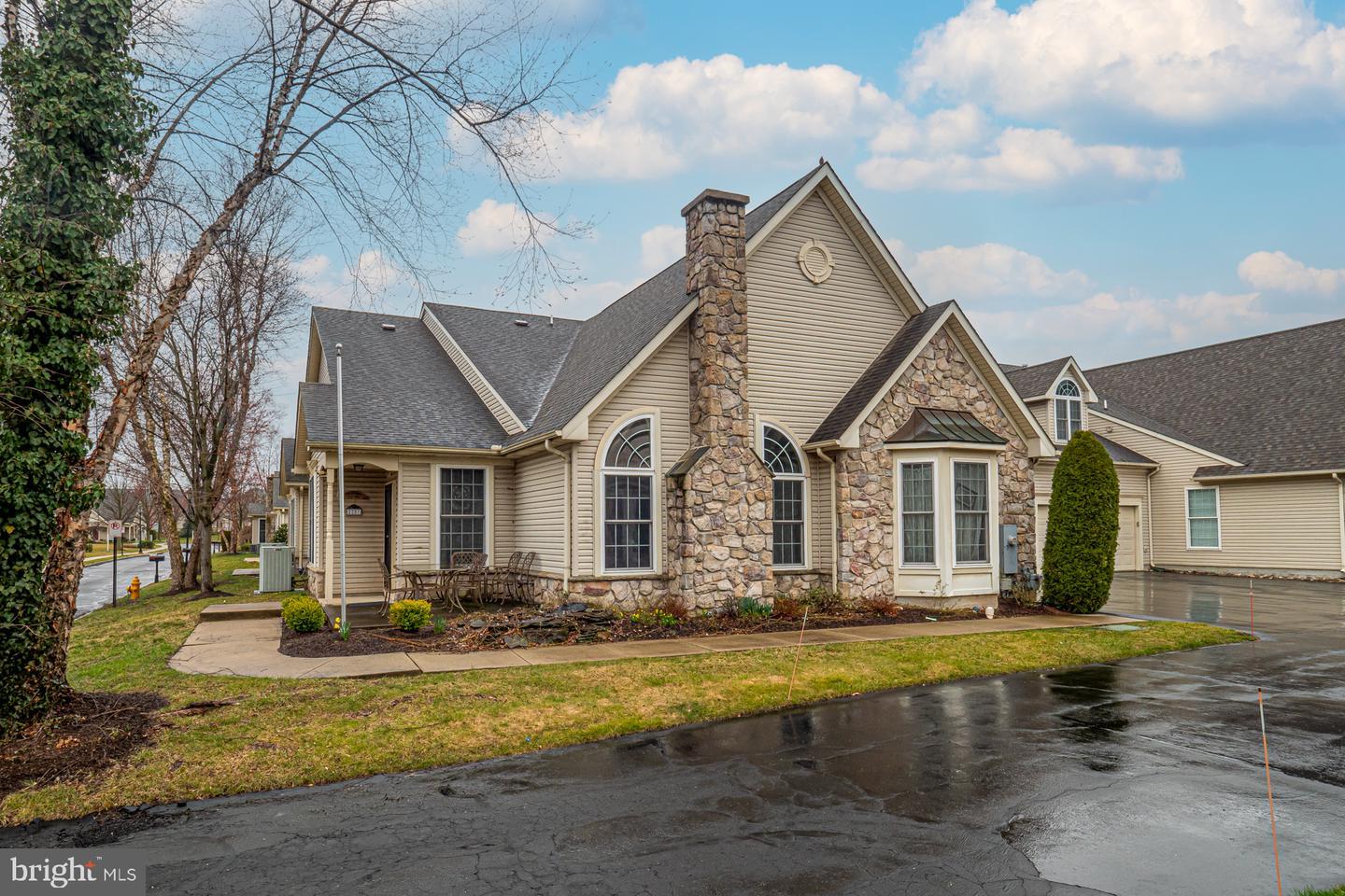 New Listing in The Villas at Riverview Senior Living Options 55+