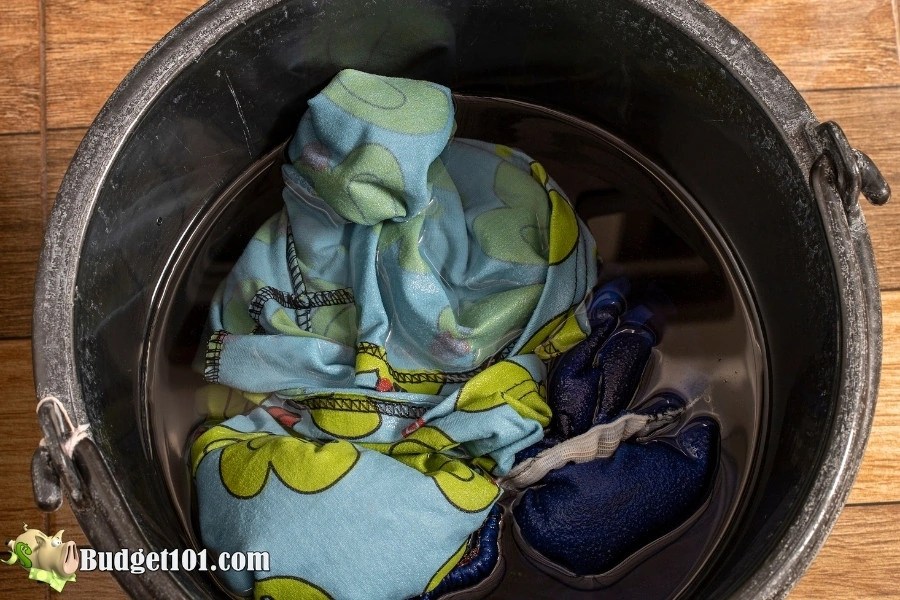 Easy Ways to Remove Urine Smell from Clothing by