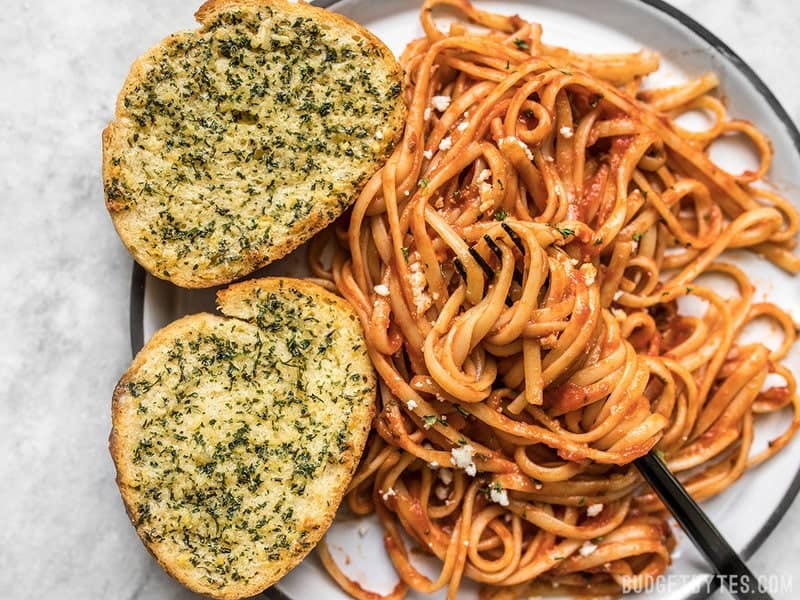 Spaghetti And Garlic Bread And Salad