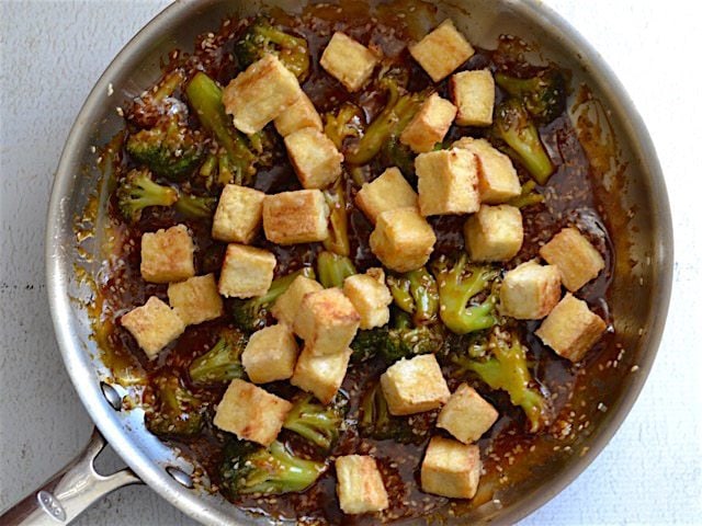 Throw tofu back in and its beautiful. Pan Fried Sesame Tofu With Broccoli Budget Bytes