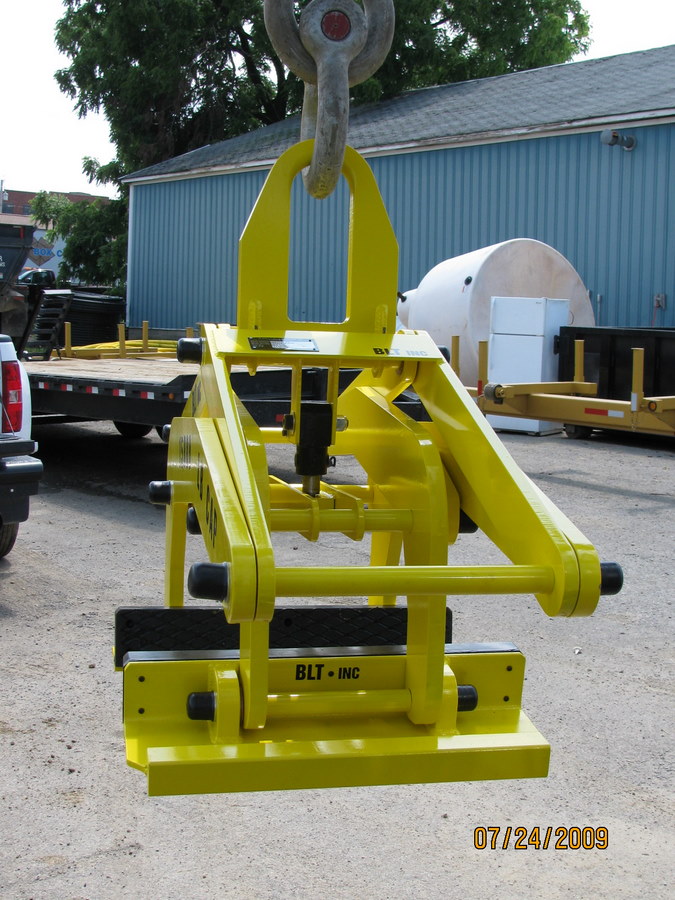 Concrete Barrier Lifter Buffalo Lifting & Testing, Inc.