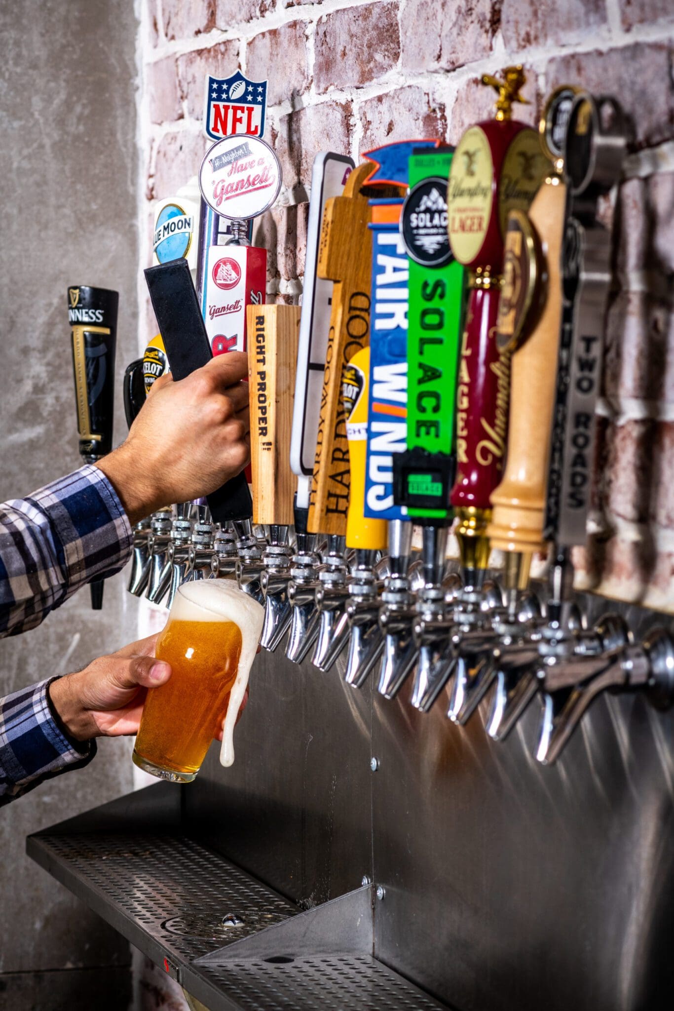 Bar & Restaurant in Leesburg, VA Buffalo Wing Factory