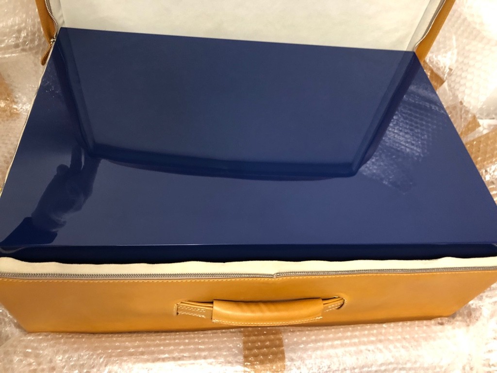 Bugatti Veyron color and trim box