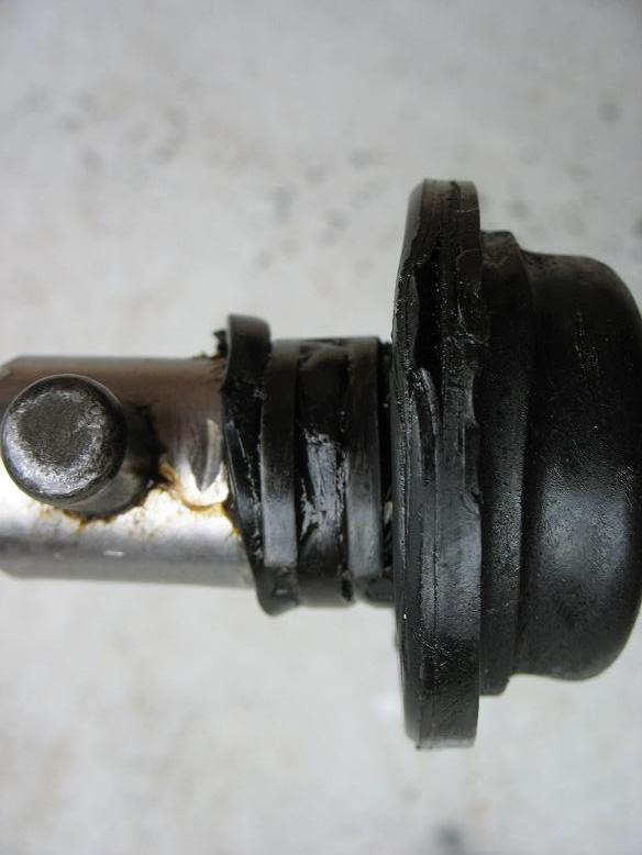 Intermediate Steering Shaft Seat Replacement