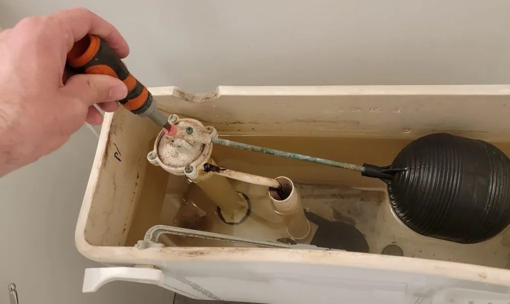 The Easy Way To Fix A Toilet That's Not Filling Up With Water