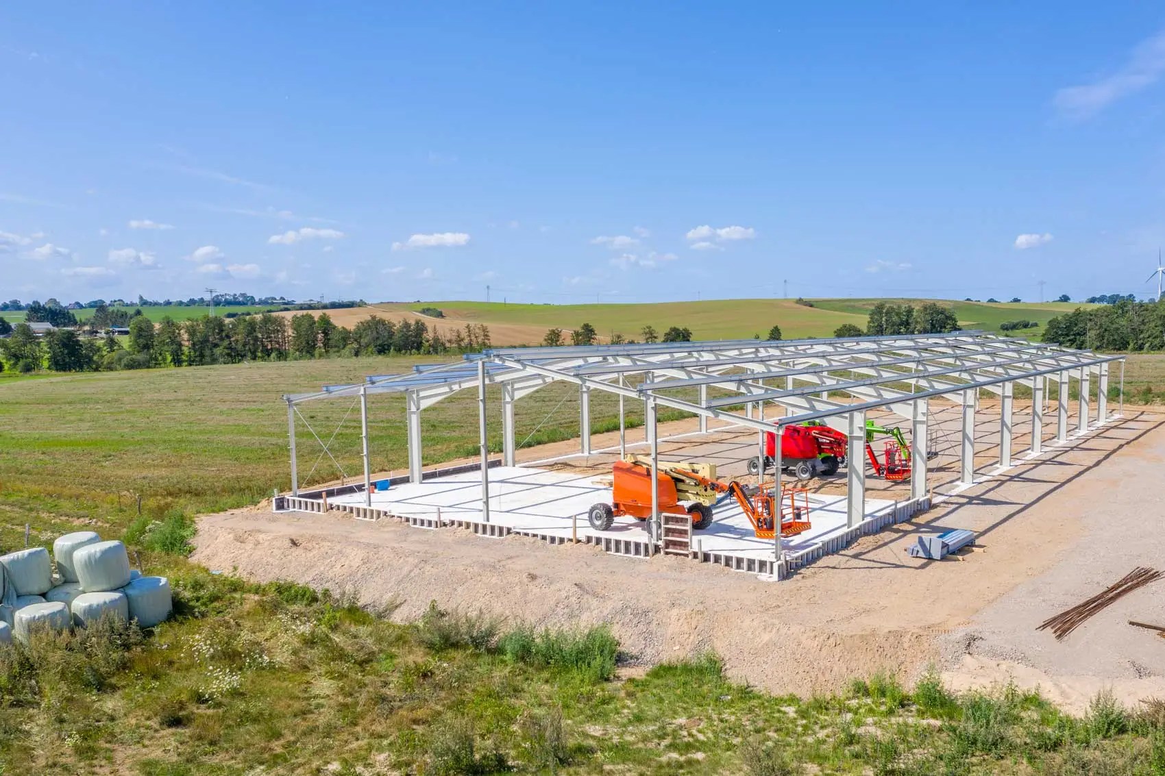 Metal Building Construction Options & How to Build Guide