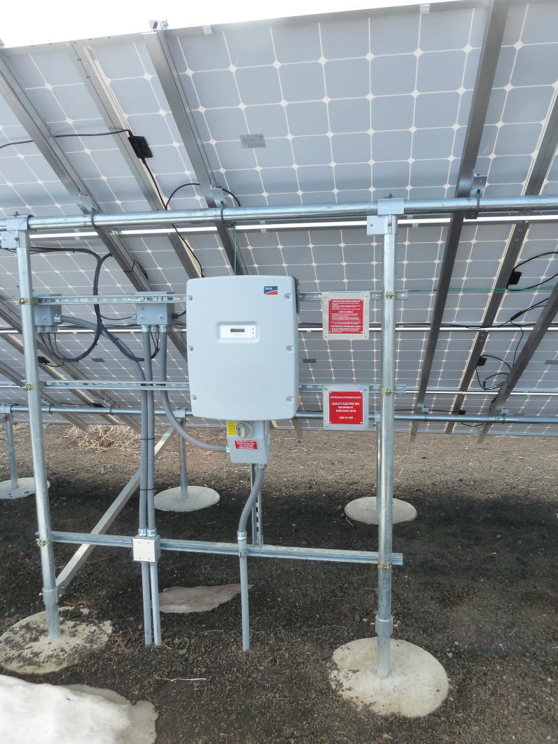 Detail pictures of PV array at Craters of the Moon