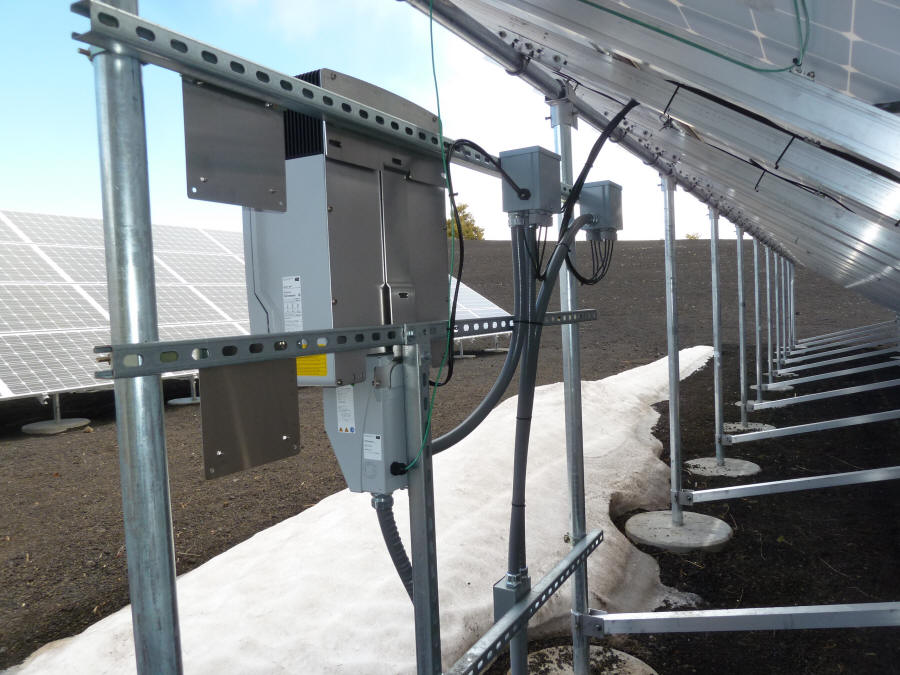 Detail pictures of PV array at Craters of the Moon