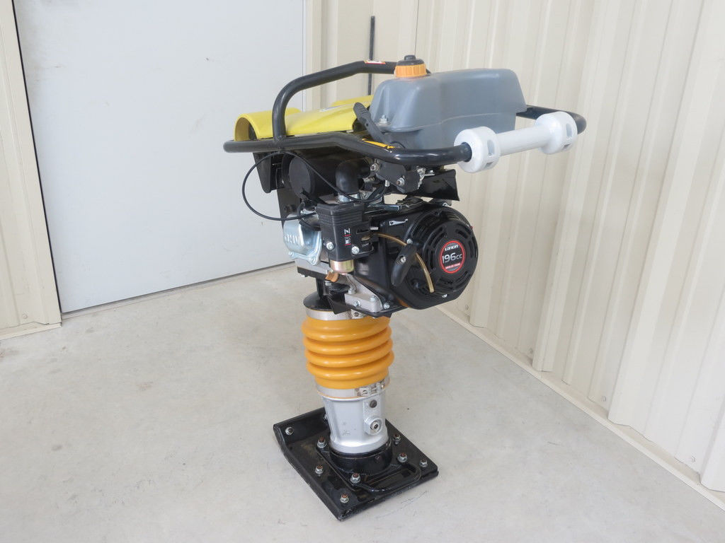 JUMPING JACK 6.5HP 196cc Gas powered Build Master Tools