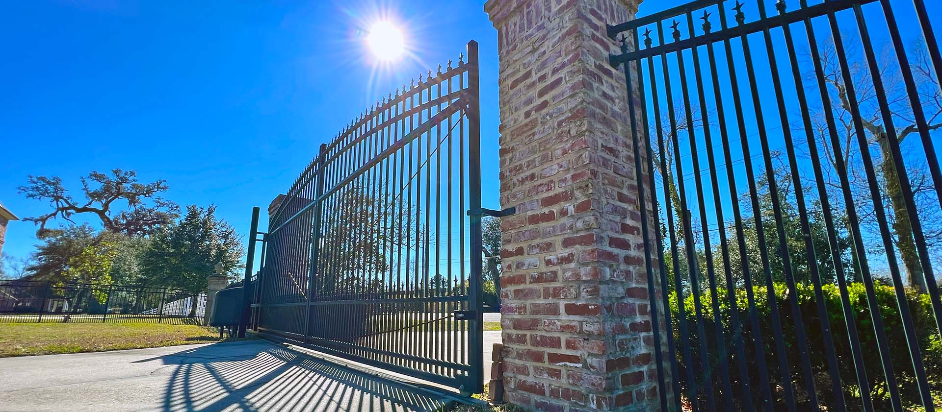 Dell Outdoor Construction Pavilions, outdoor kitchens, fences, gates