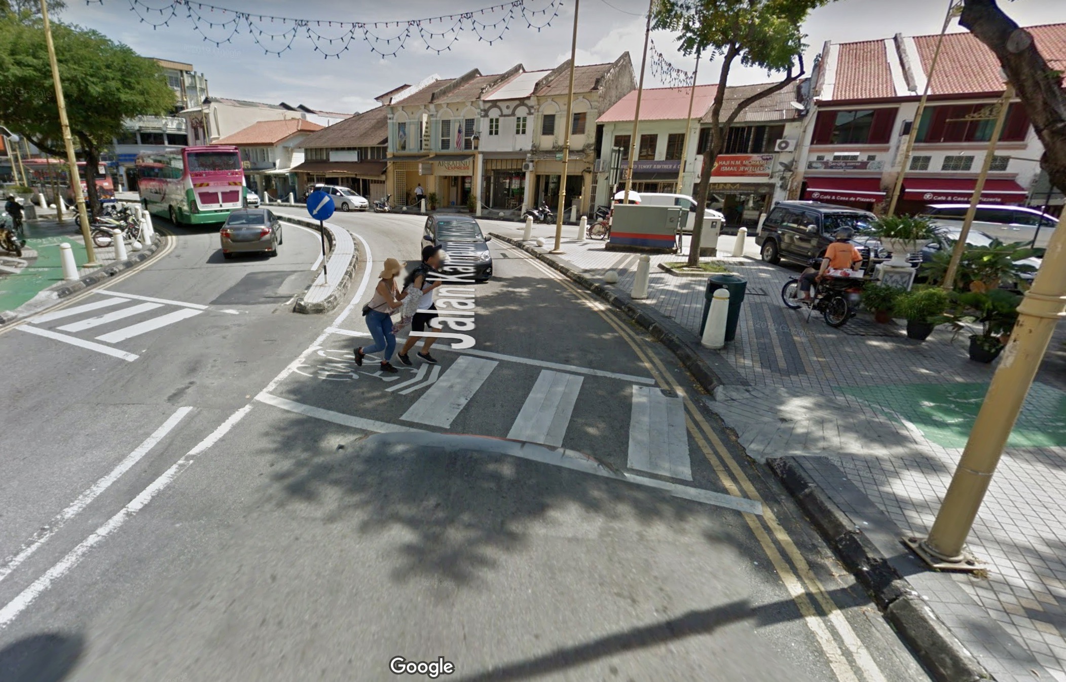 Five more roads in Penang to have zigzag lines Buletin Mutiara